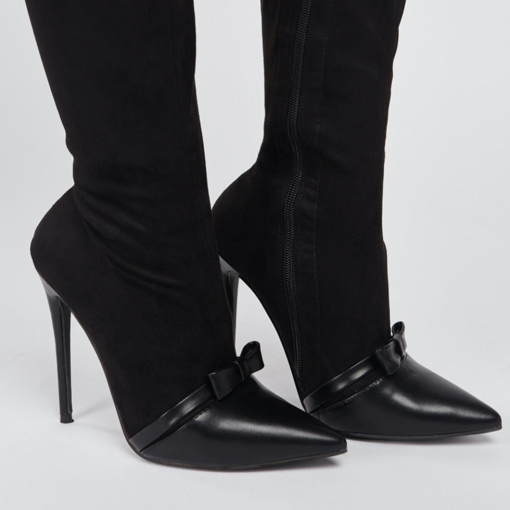 To the knee boots
